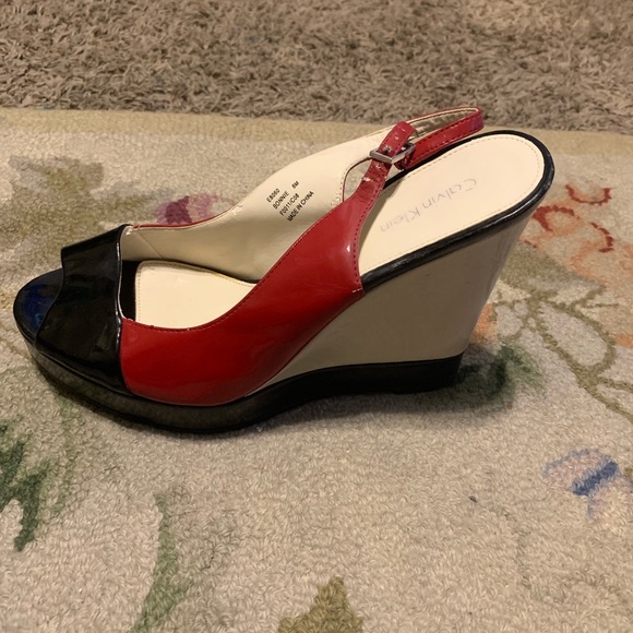 Calvin Klein Patent Leather Bonnie Wedge - Picture 1 of 2